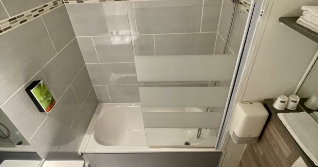 salle de bains authentic by balladins verdu hotel le privilege gallery